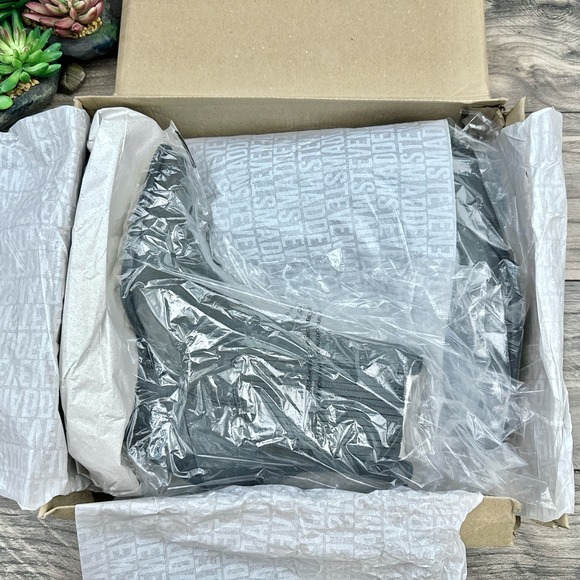 NEW Steve Madden 8M Terezza Grey Nubuck Pull On Pointed Toe Western Ankle Bootie - Picture 11 of 12